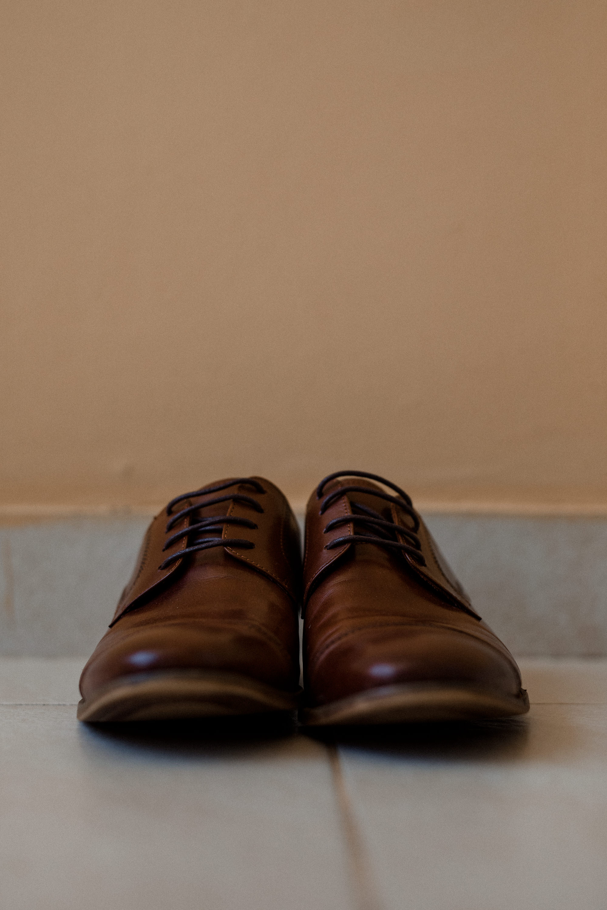 groom's shoes