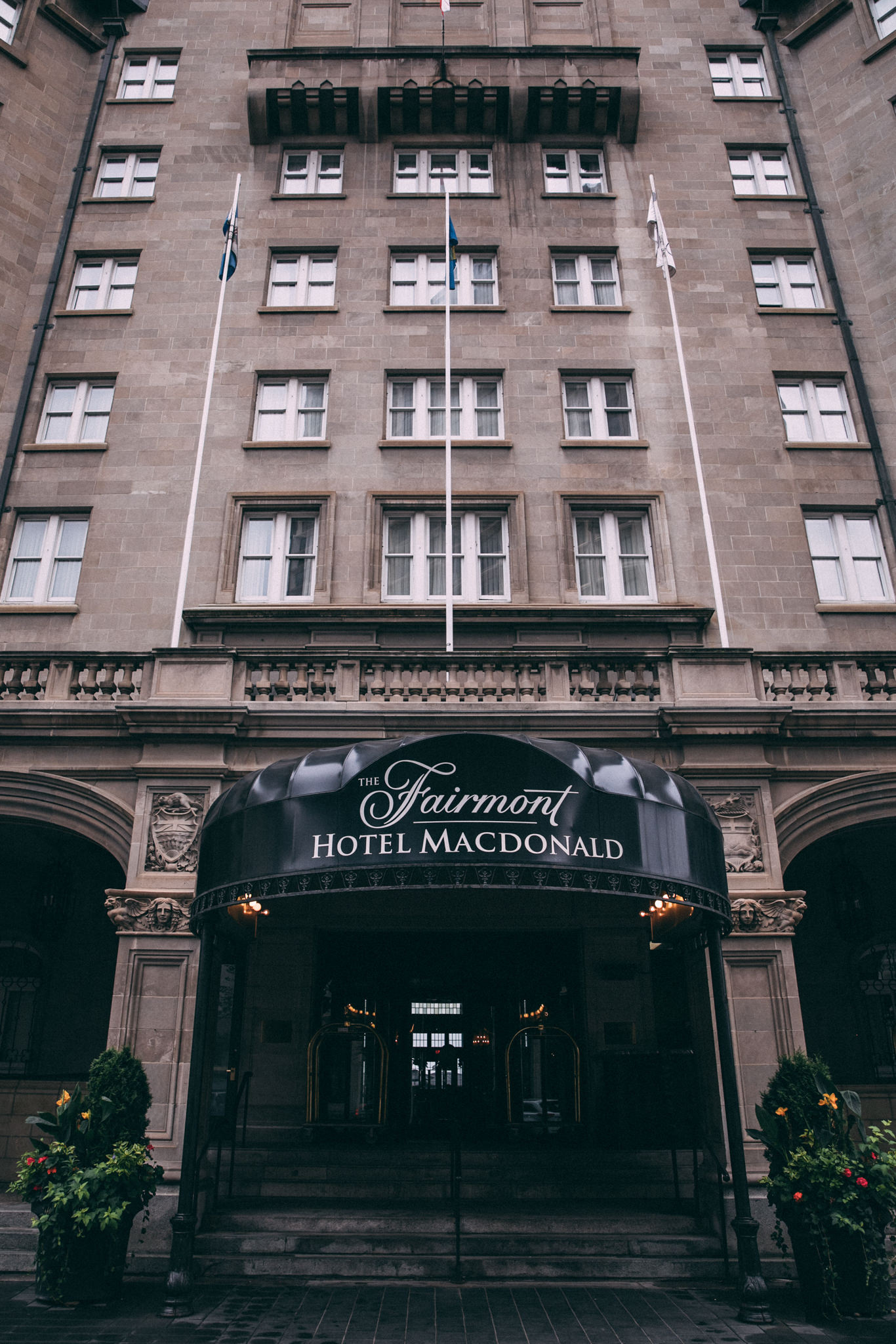 edmonton hotel macdonald wedding