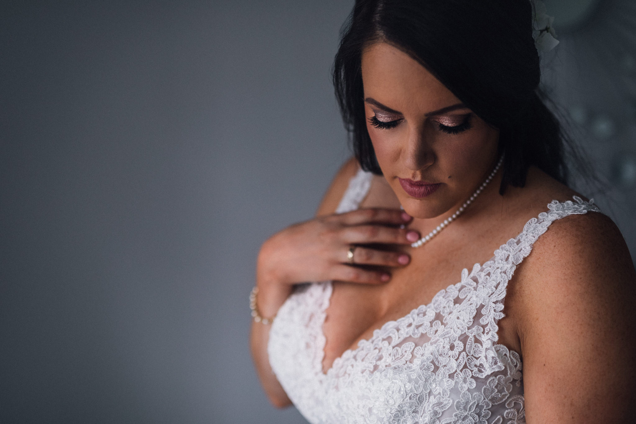 bride getting ready