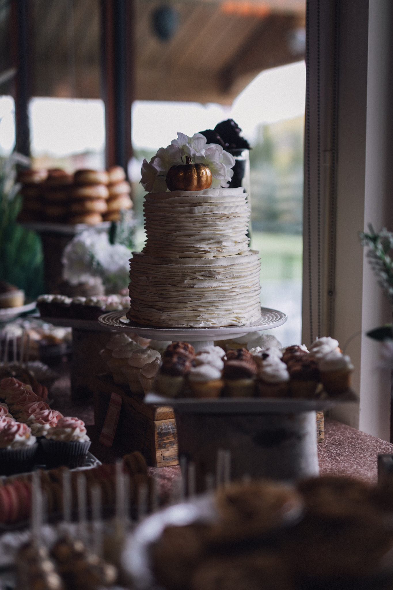 fall wedding themed cake
