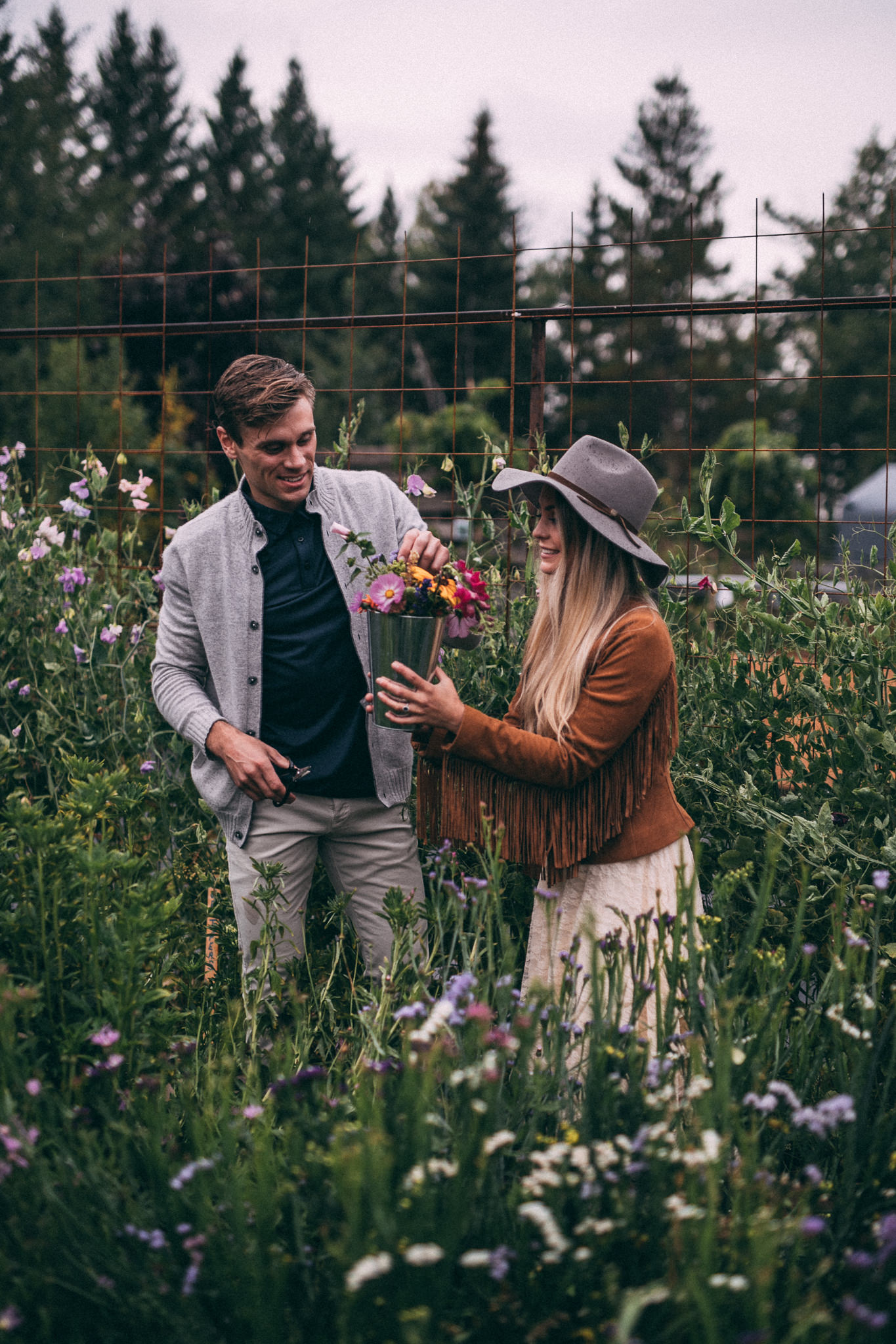cute engagement session ideas