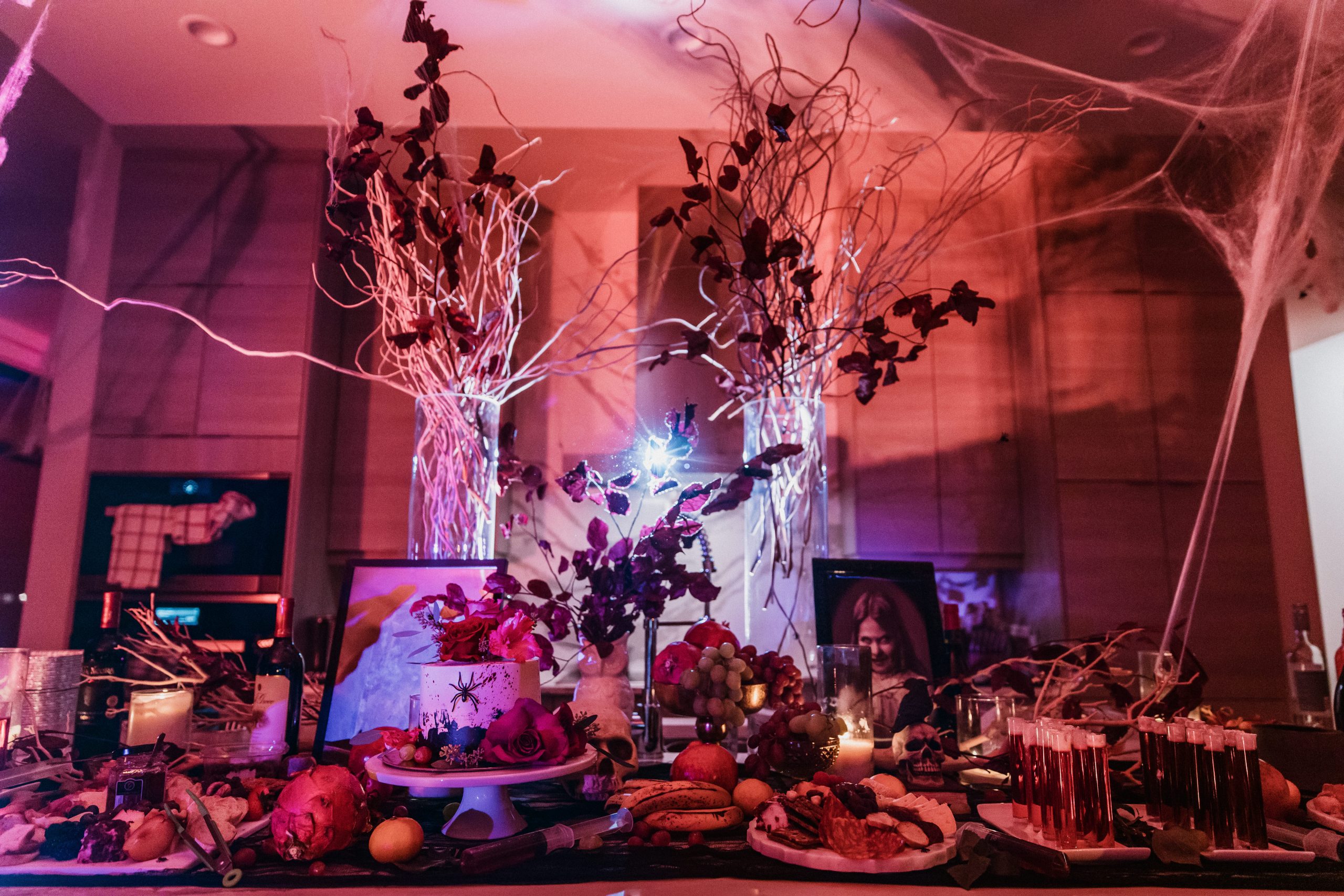 Spooky and stylish Halloween dinner party