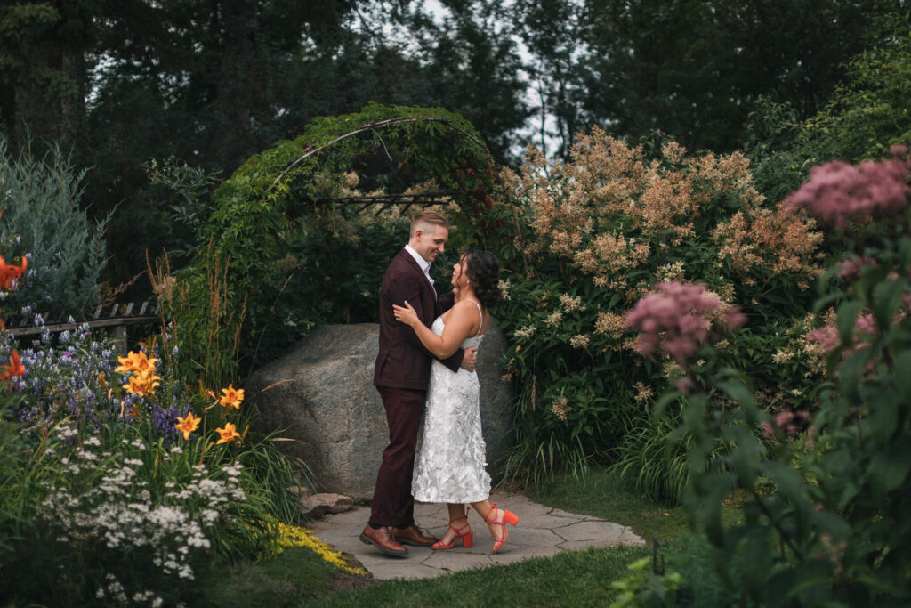 St. Albert Botanic Park engagement session